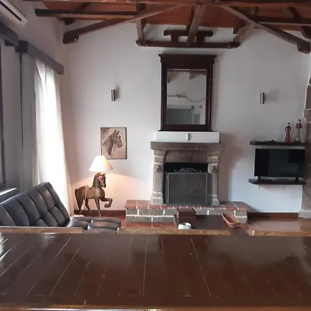 Unique Roof Garden Apartment, Center Of Volos. Apartamento
