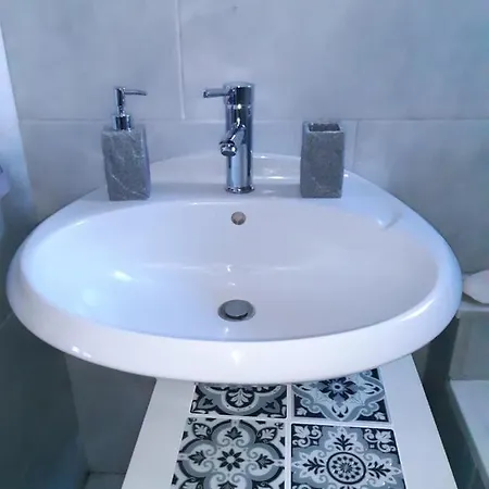 Apartamento Unique Roof Garden Apartment, Center Of Volos.