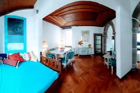 アパート Unique Roof Garden Apartment, Center Of Volos. ヴォロス