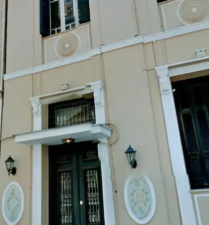 Unique Roof Garden Apartment, Center Of Volos. アパート *